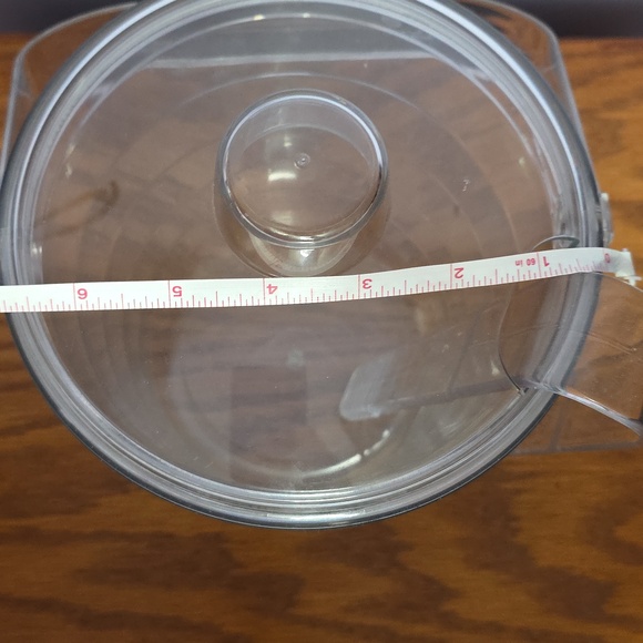 Tervis Clear Acrylic Ice Tub with Lid, Tongs and Handle - Picture 6 of 6